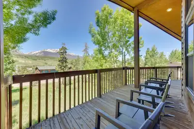 Image de Mtn Modern Home w/ Views, Private Hot Tub + Fantastic Location
