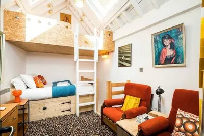 Image de Cute House In Soho - full a/c, quiet and unique!