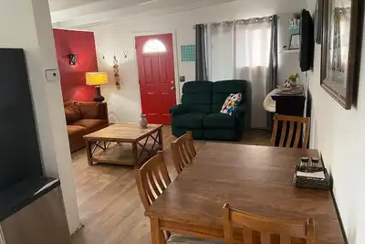 Image de Apartment in downtown Jtree - short walk to the restaurants and shops