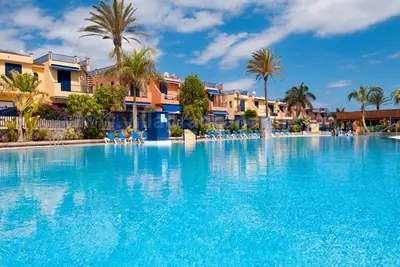 Image de Meloneras Bahía 10hh by Interhome