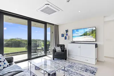 Image de B-204 Magnifique condo une chambre avec vue mer