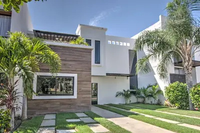 Image de Villa 65: 3br w Private Saltwater Pool & Beach Club