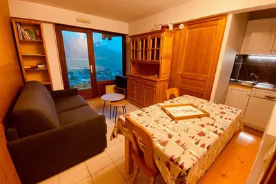 Image de Appartement cosy avec terrasse, parking et vue montagne à La Clusaz