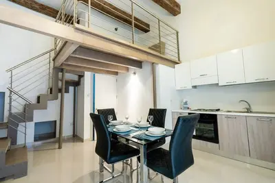 Image de Attractive Loft Apartment with Lovely Balcony