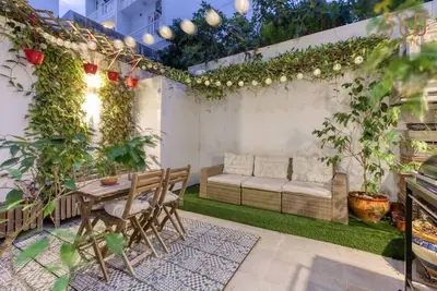 Image de A lovely 2br maisonette with Private Terrace & Bbq