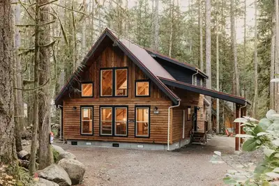 Image de 39gs - Hot Tub - Wi-Fi - Pets Ok by RedAwning