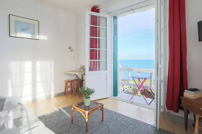 Image de Studio \"Vue Mer Directe 2 Personnes\" avec vue sur mer, 2 balcons et Wi-Fi