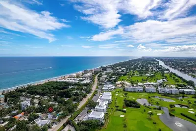 Image de Mins to Beach! Recently remodeled! Putting Green!
