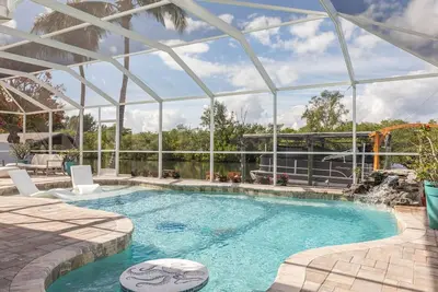 Image de The Pearl: Luxury Pool on Canal