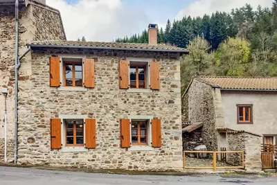 Image de Maison chaleureuse de 3 chambres à.