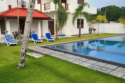 Image de Villa with pool and parking