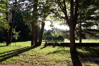 Image de Maison de Campagne Dans Parc Arboré