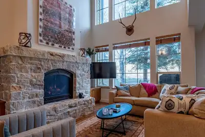 Image de Central Park 26- Luxury Tri-Level in Great Location Close to River Run