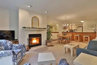 Image de Ski and stay with the family at this simple and clean Winterplace unit