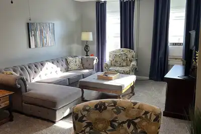 Image de 3 Bedroom Retreat in the Heart of Downtown New Hampton