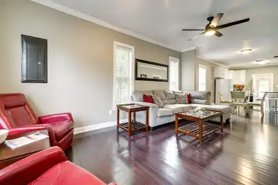 Image de Downtown Wilmington Home: Walk to Cape Fear River!
