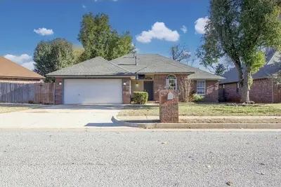 Image de Lovely Central Edmond home 4bed 2bath