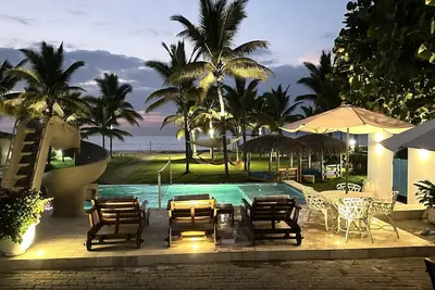 Beach Front Big House Punta Blanca, pool, jacuzzi, volleyball, pool slide