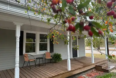 Image de Crabapple Cottage Your cozy temporary home