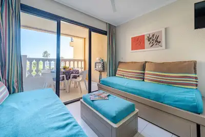 Image de Appartement Vue Mer & Piscine- Cannes Front de Mer