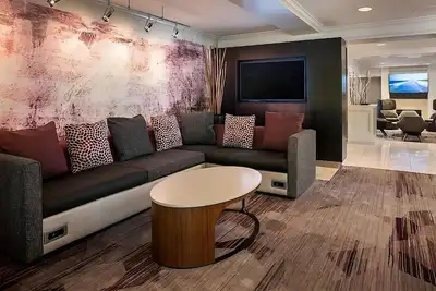Image de Budget-Friendly Bliss! 2 Posh Units, Close to New England Quilt Museum