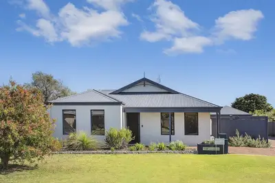 Image de Ocean Daze - Unwind Close to the Beach & Jetty
