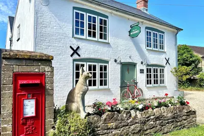 Image de Old Post Office, pet friendly, with hot tub in Sherborne