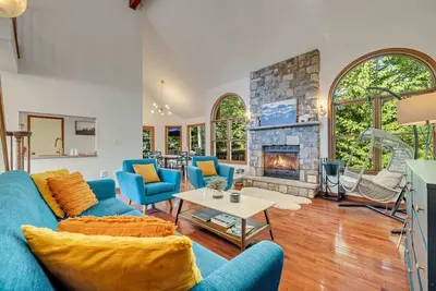 Image de Hot Tub, Sauna, Game Room, Arcade, Dog Friendly