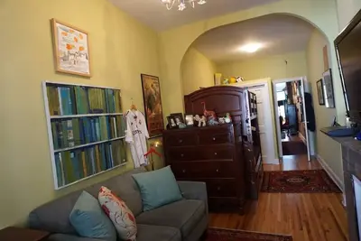 Image de Upper East Brownstone Duplex 4Beds 3Bath & Private Garden