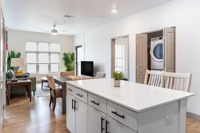 Image de Brand New Suite in Kansas City