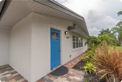 Image de Sarasota family friendly house close to Seista Key beach.