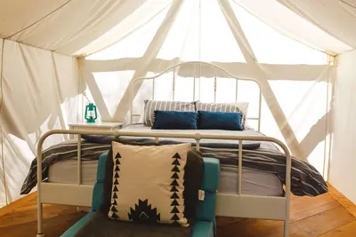 Image de Lake Front Farm, Glamping & Sauna Experience