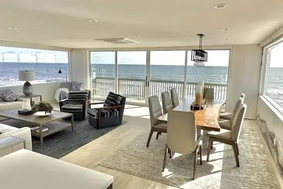 Image de Penthouse on the beach! Sleeps -15. Gar-4 Sp, Wshr dry, 5br 4Ba, 7 mn walk Dntn