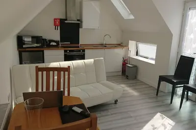 Image de Moderne-One Bedroom Terraced-Maison-Salle de bain privée séparée