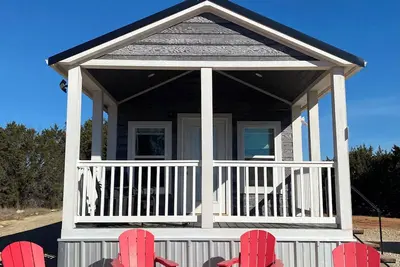 Image de Secluded CapeWest Cabin @Graford, Tx close to Rocker B