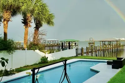 Image de Enjoy this Little paradise detached guest house with your loved ones! pool, Dock