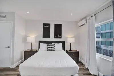 Image de Beach Isles: Modern Studio Apartment in Fort Lauderdale