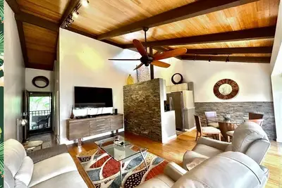 Image de Modern West Maui Getaway