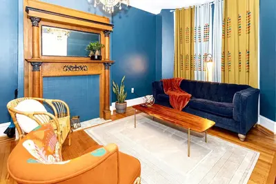 Image de Elegant 4br Oasis by Patterson