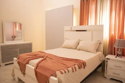 Image de Oasis Of Peace- Spacious 4 bedroom house w\/garden!