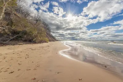 Image de Pet friendly property with private access to Lake Michigan and beautiful sunset views
