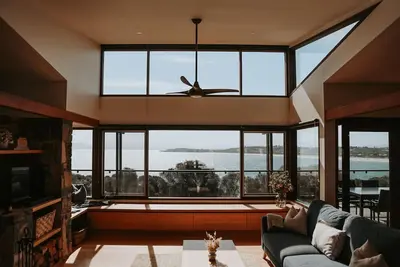 Image de Eco Waterfront Seclusion - Carlton Bluff House