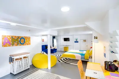 Image de Gordon Square Studio ~ 4 Mi to Downtown Cleveland!