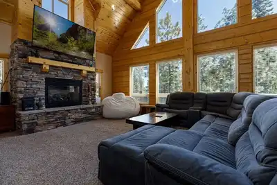 Image de Browning Lodge Retreat!