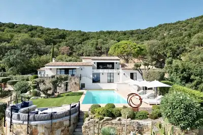 Image de Villa entièrement rénovée, vue mer panoramique sur le Golfe de St Tropez