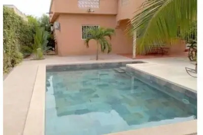 Image de Villa avec piscine Ă Warang - I Mbind Diam