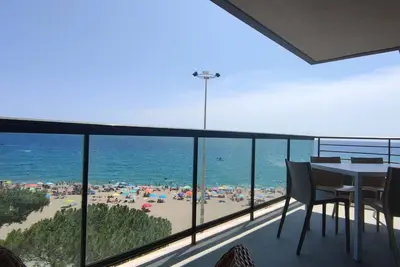 Image de Villas Cosette Apartamento Boulbes con impresionantes vistas al Mediterráneo y al paseo marĂtimo de Playa de Aro
