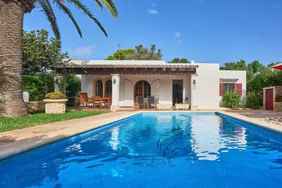 Image de Komfortables Ferienhaus mit Privatem Pool und Grillbereich