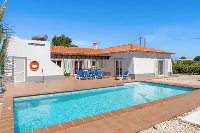 Image de Villa With Swimming Pool in Vale da Telha