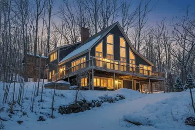 Image de Mountainside 4-Br Chalet 2-min to Okemo